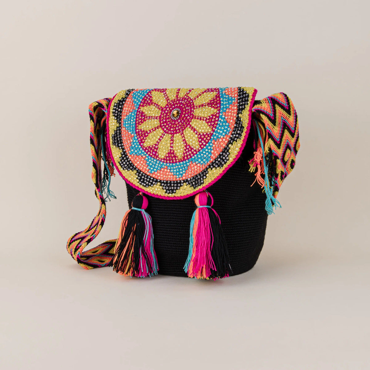Leticia Wayuu Mochila Bag with Lid – Authentic Handcrafted Colombian Bag with Vibrant Tradition