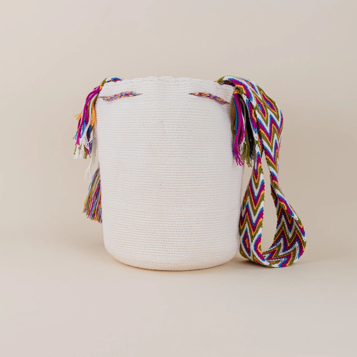 Frida Wayuu Mochila – Authentic Handwoven Bags with Vibrant Tradition and Style