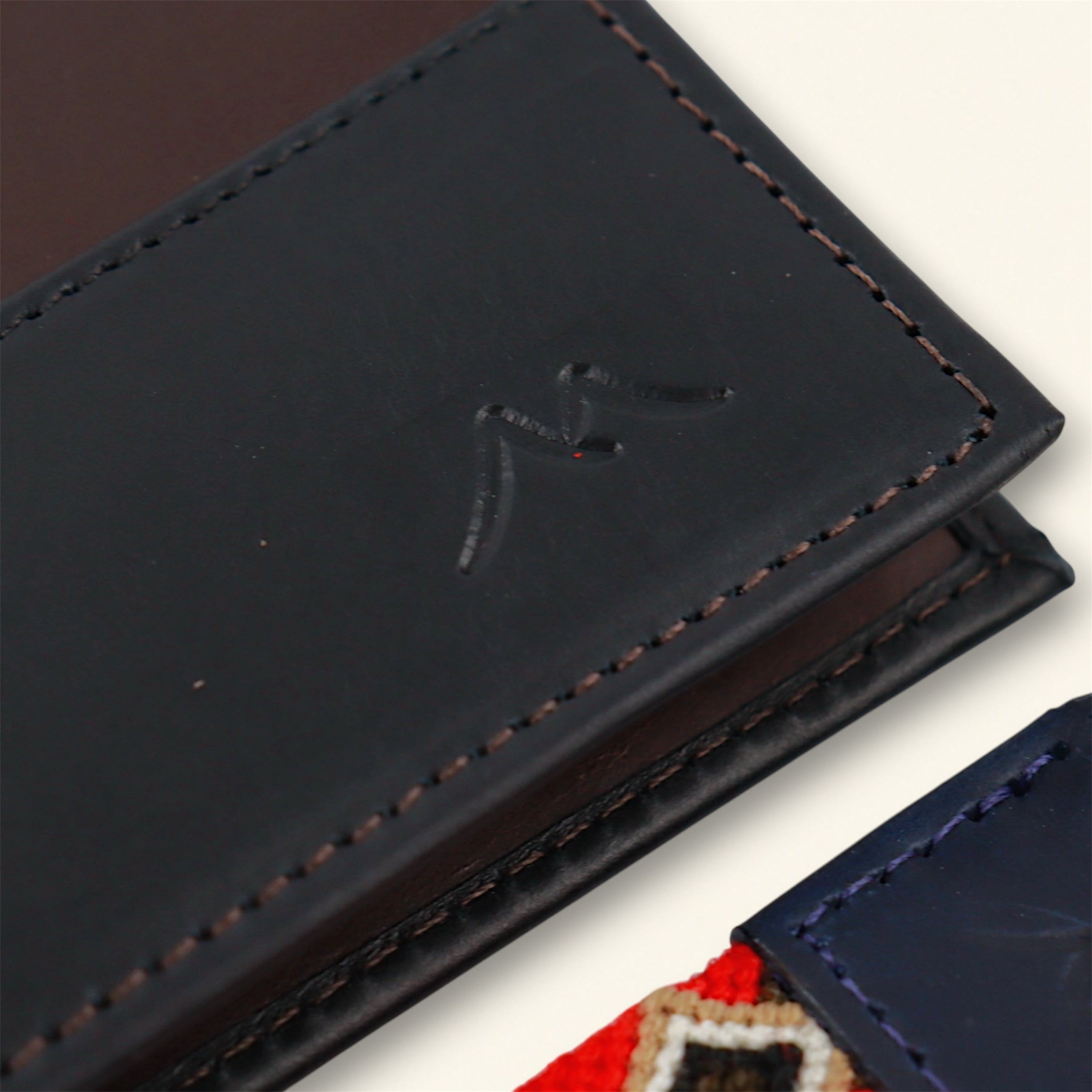 Origen Wallet | Personalized Leather Wallet | Maison Monserrate