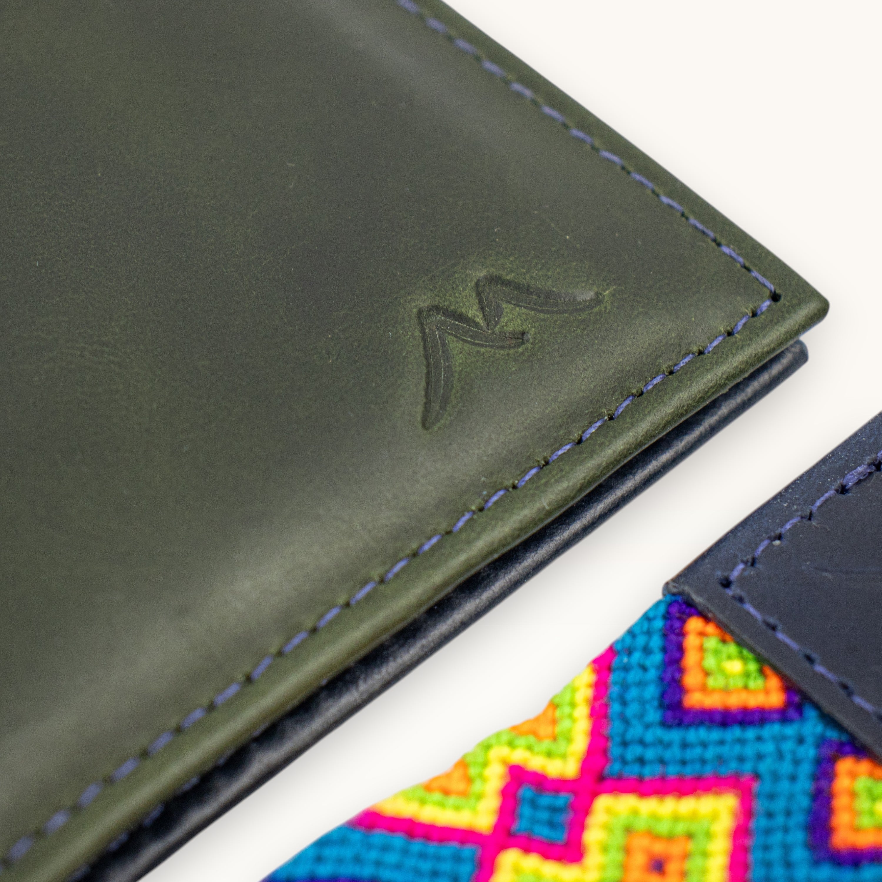 Cumbre Wallet | Sliding 2-in-1 Personalized Leather Wallet | Maison Monserrate