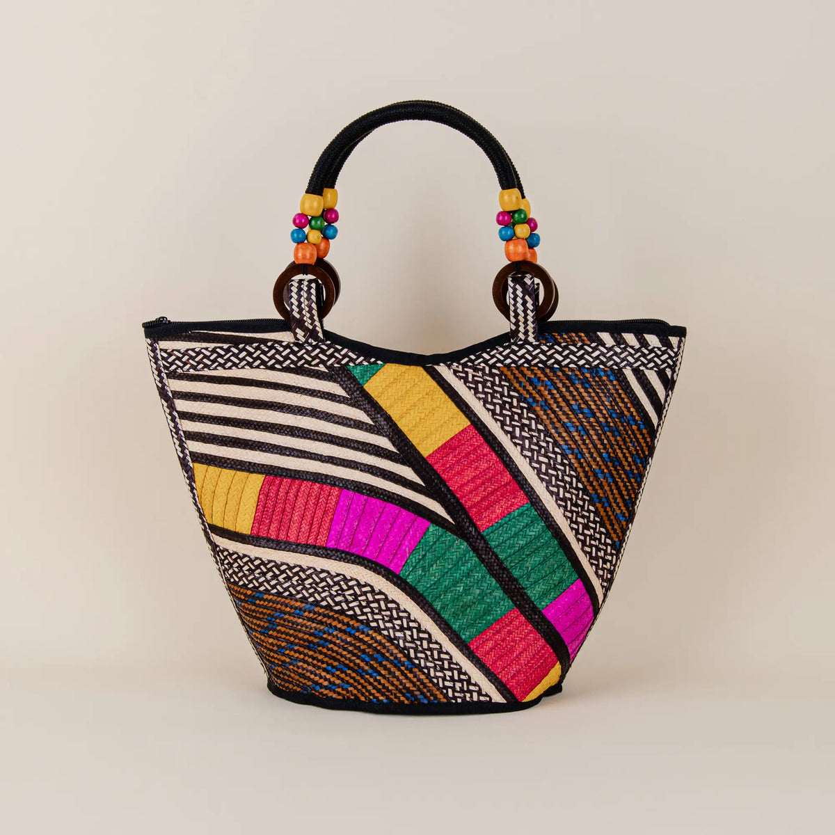 Samaniego Arrow Cane Handbag handcrafted in Colombia with traditional handwoven geometric patterns – Maison Monserrate